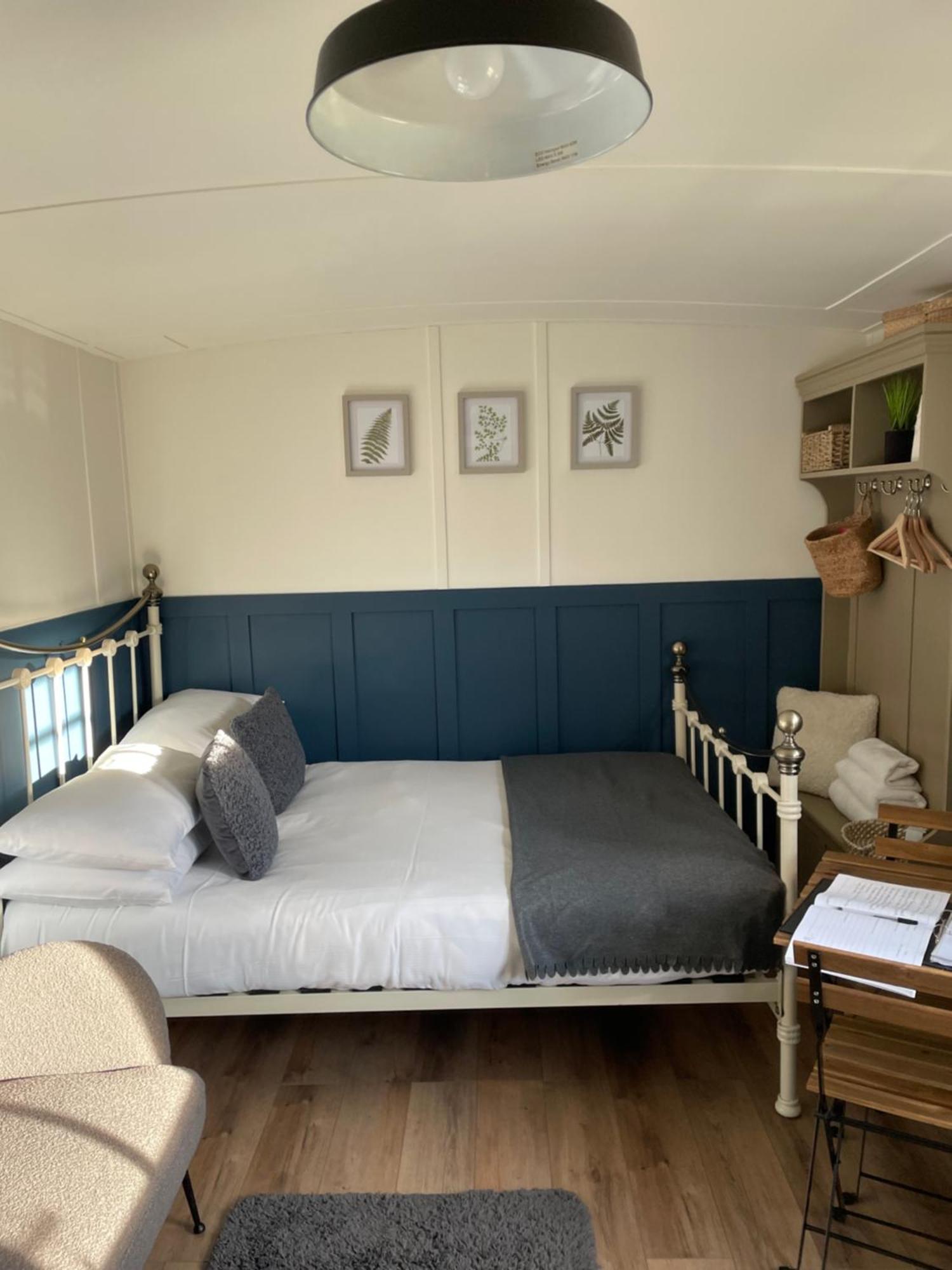 Rosemary Shepherds Hut, Clay Bank Huts Ingleby Greenhow Esterno foto